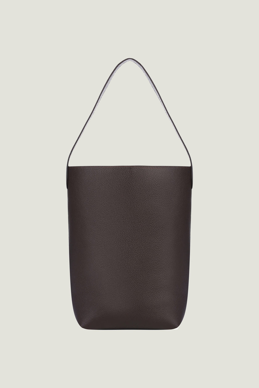 Women's leather bag in black