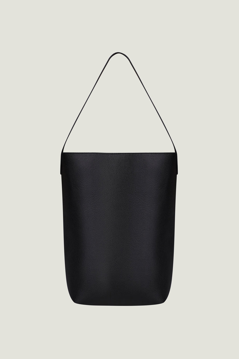 Women's leather bag in black