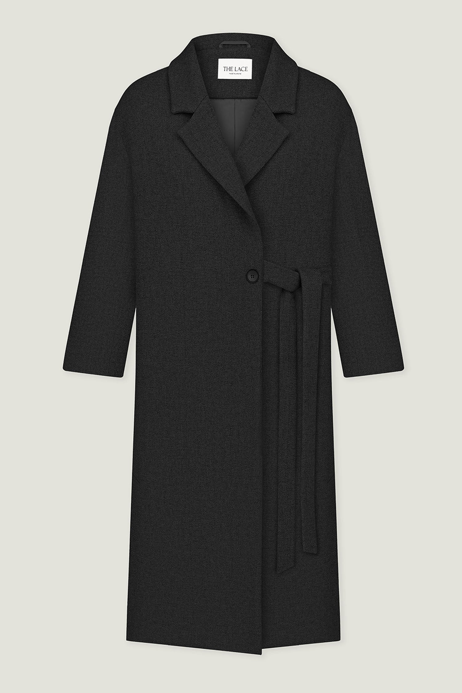 The straight-cut coat in black color