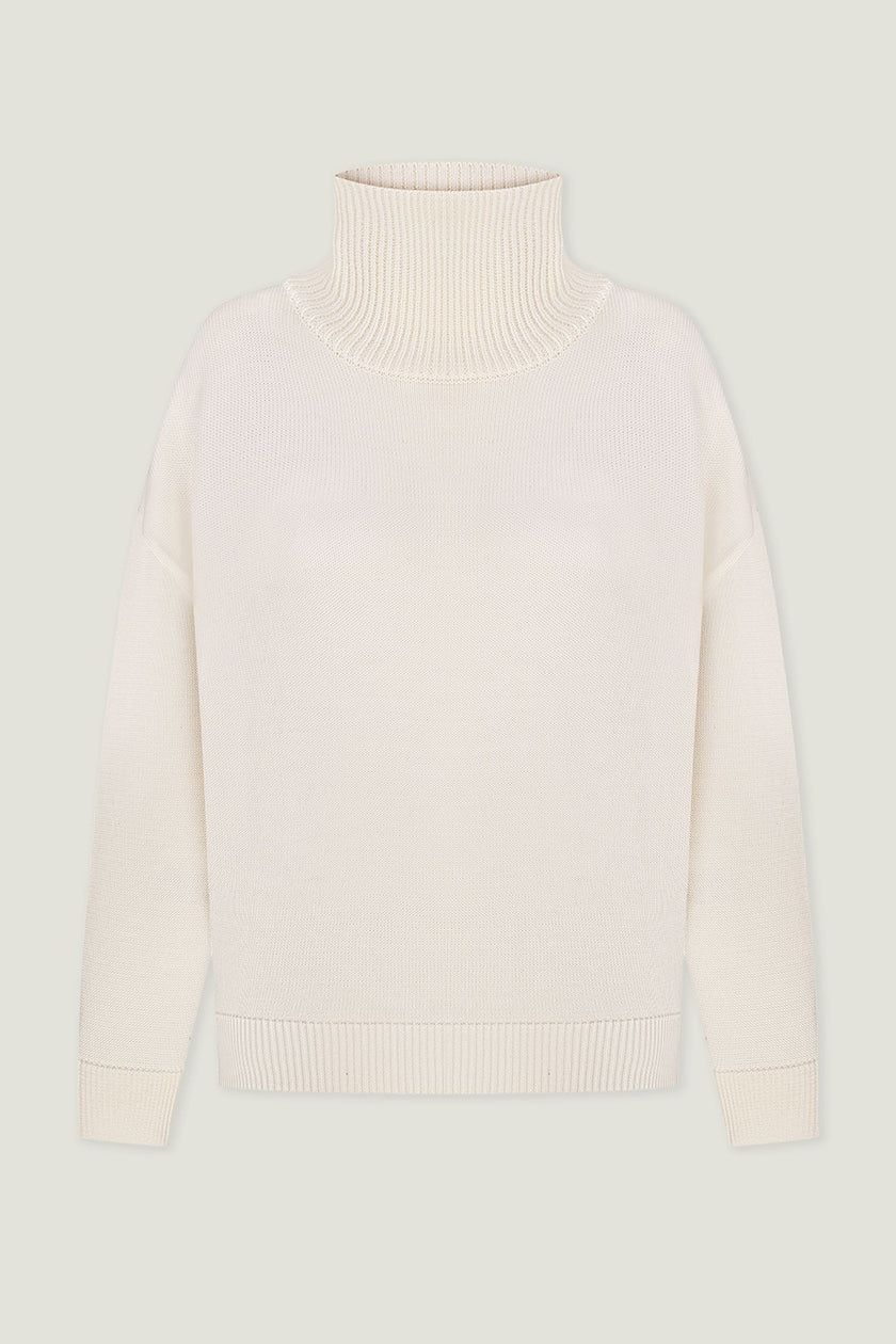 Merino wool sweater with neckline in milk