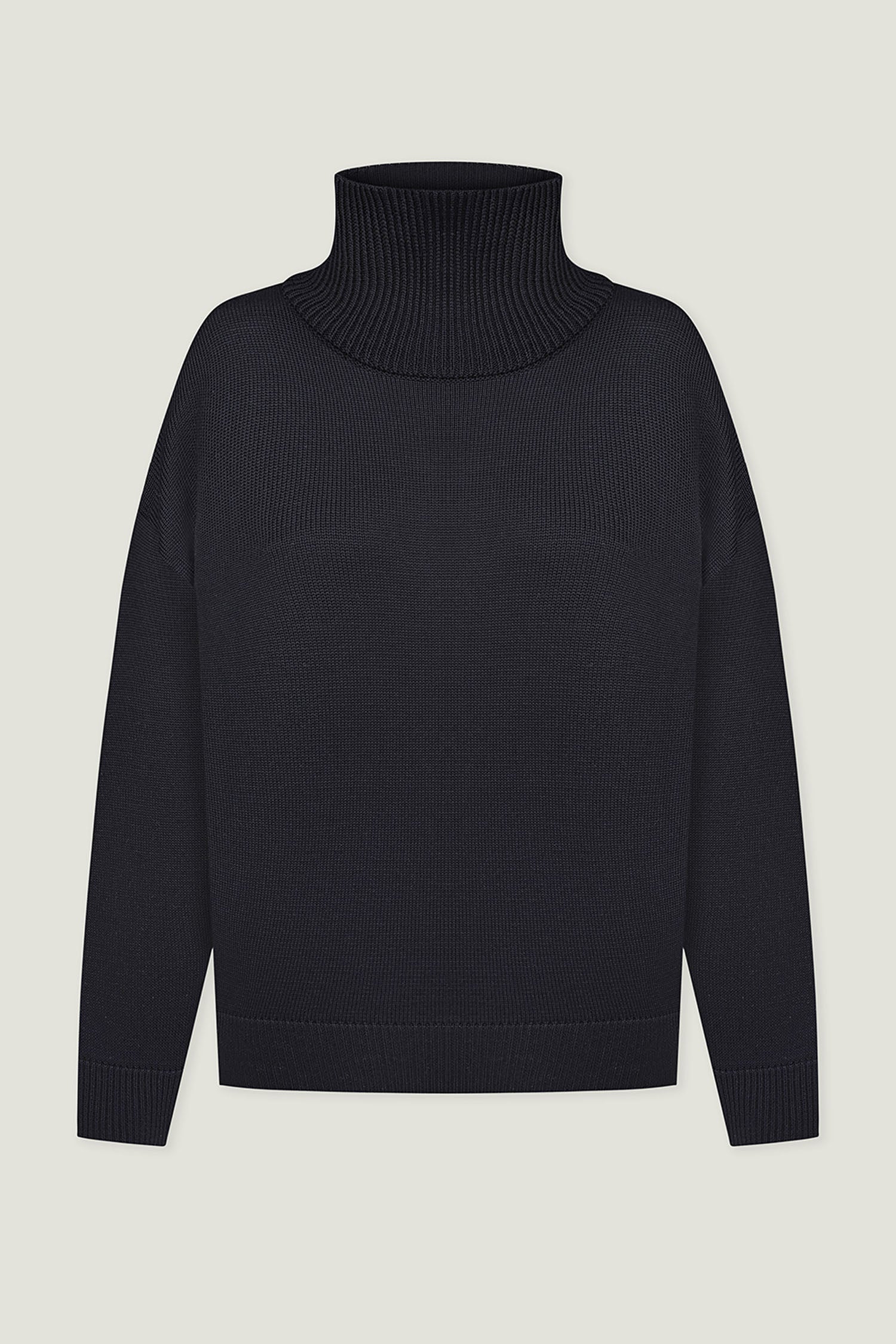 Merino wool sweater with neckline in black