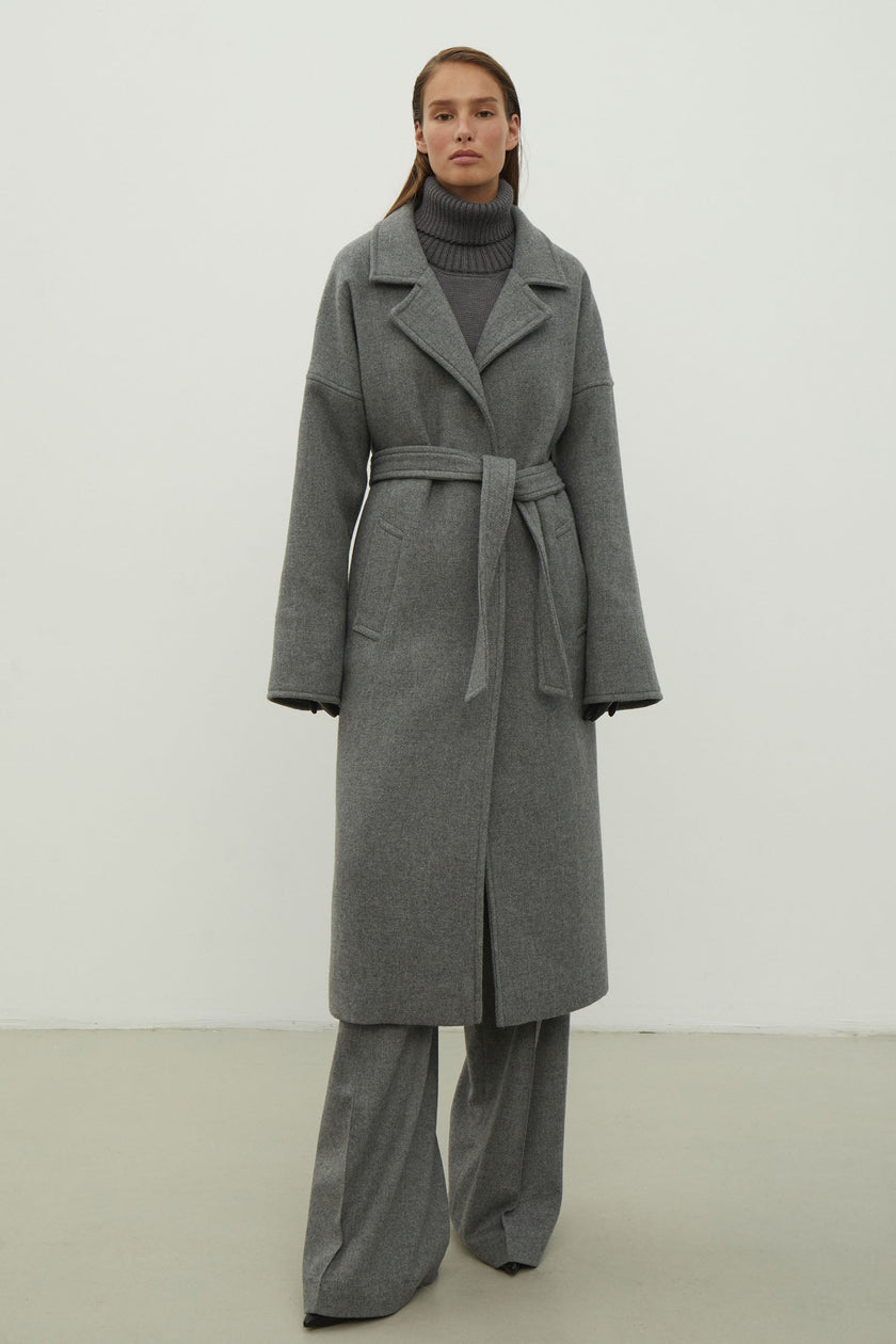 Woolen coat-robe in gray