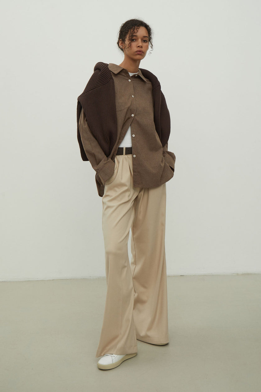 Сhocolate shirt with patch pocket