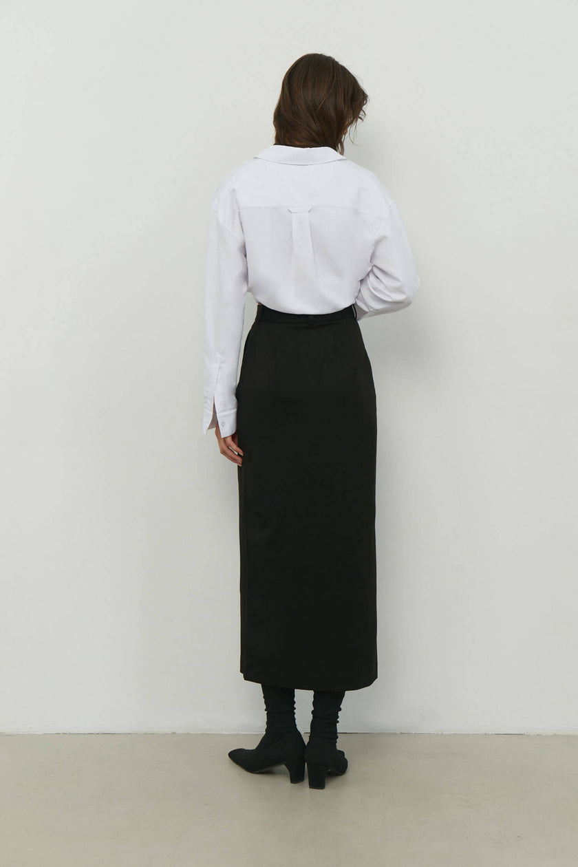 Midi skirt with front slit in cappuccino/black