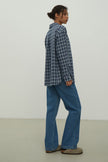 Shirt with a pocket in a beige check dark blue