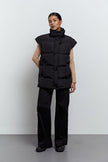 Oversized quilted vest in black