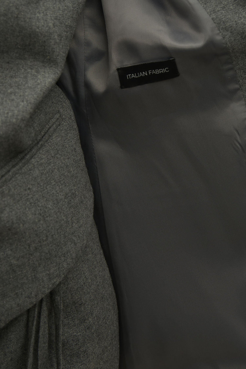 Single-breasted woolen jacket with a tie in gray