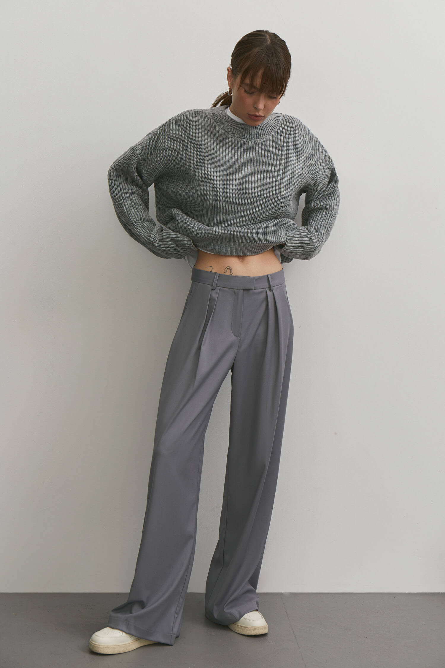 Palazzo pants with a low fit in chocolate/beige/gray