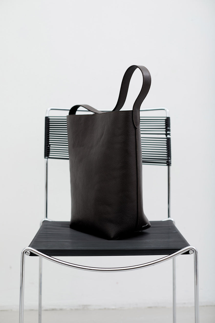 Women's leather bag in black