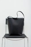 Women's leather bag in black