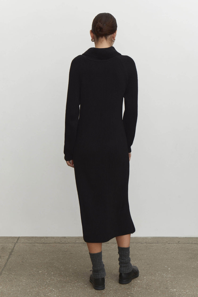 Loose cut knit midi dress